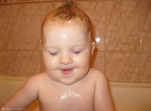 JOHNSON’S® BABY не щиплет глазки