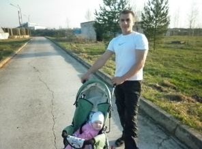 Папа с Яночкой
