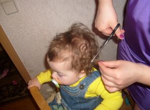 Доченьку стрижем