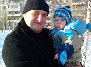 С папулей на прогулке