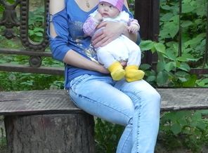 Около дома)