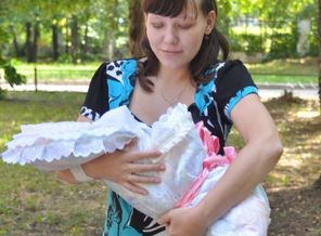 Познала счастье материнства