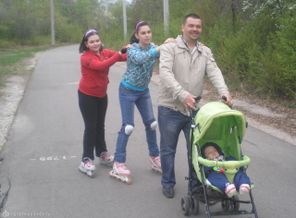Наш малыш катает всех.