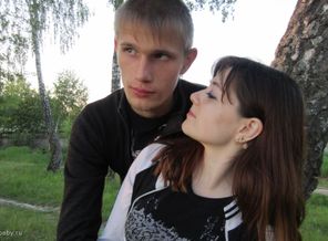 куда это он смотрит..