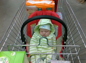 Ванюша делает покупки!